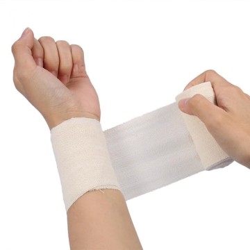 10 sztuk Bandaż elastyczny 4m x 8cm - niezawodna pomoc w przypadku urazów - zdjęcie 2